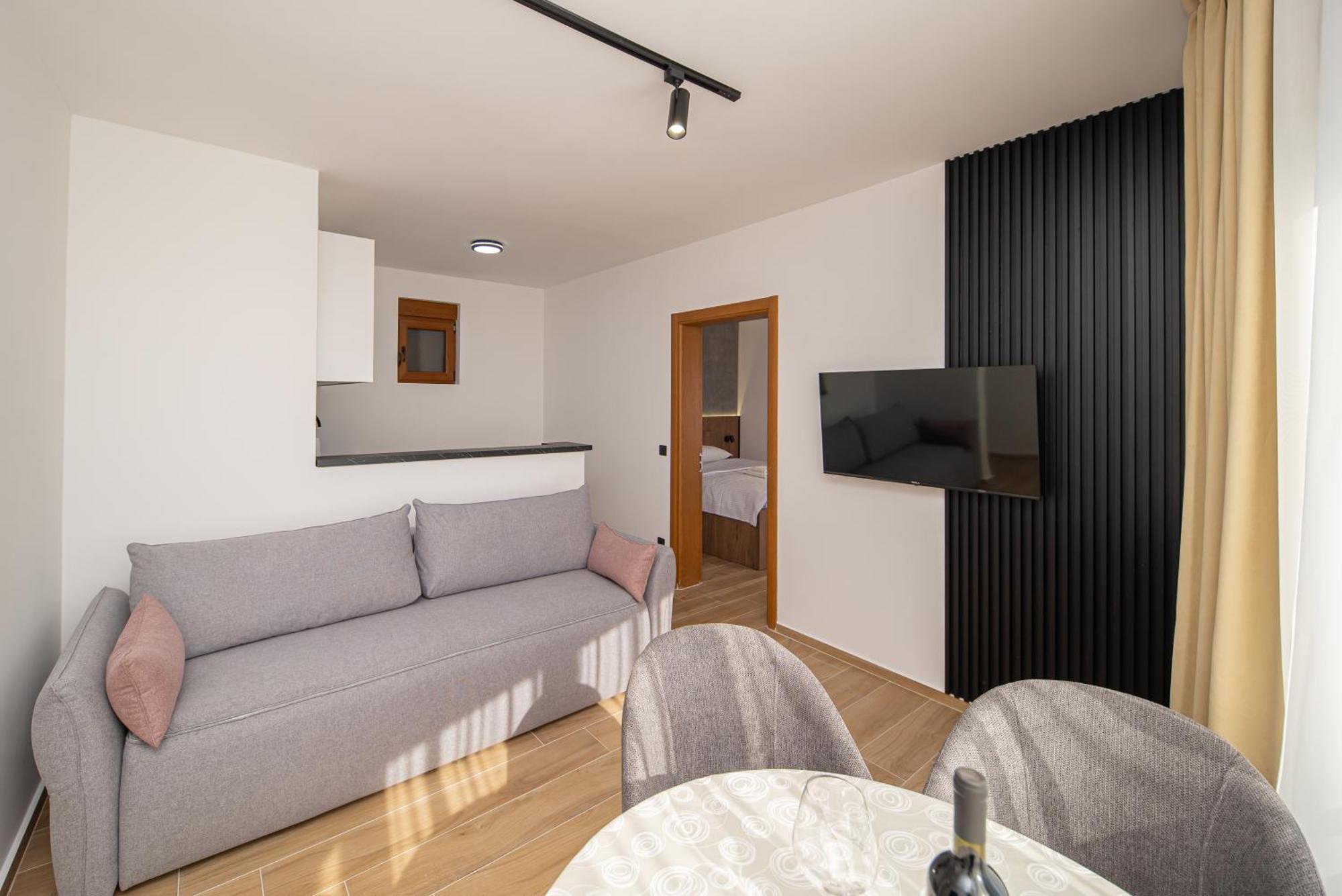 Apart & Spa Beganovic Dobra Voda Luaran gambar