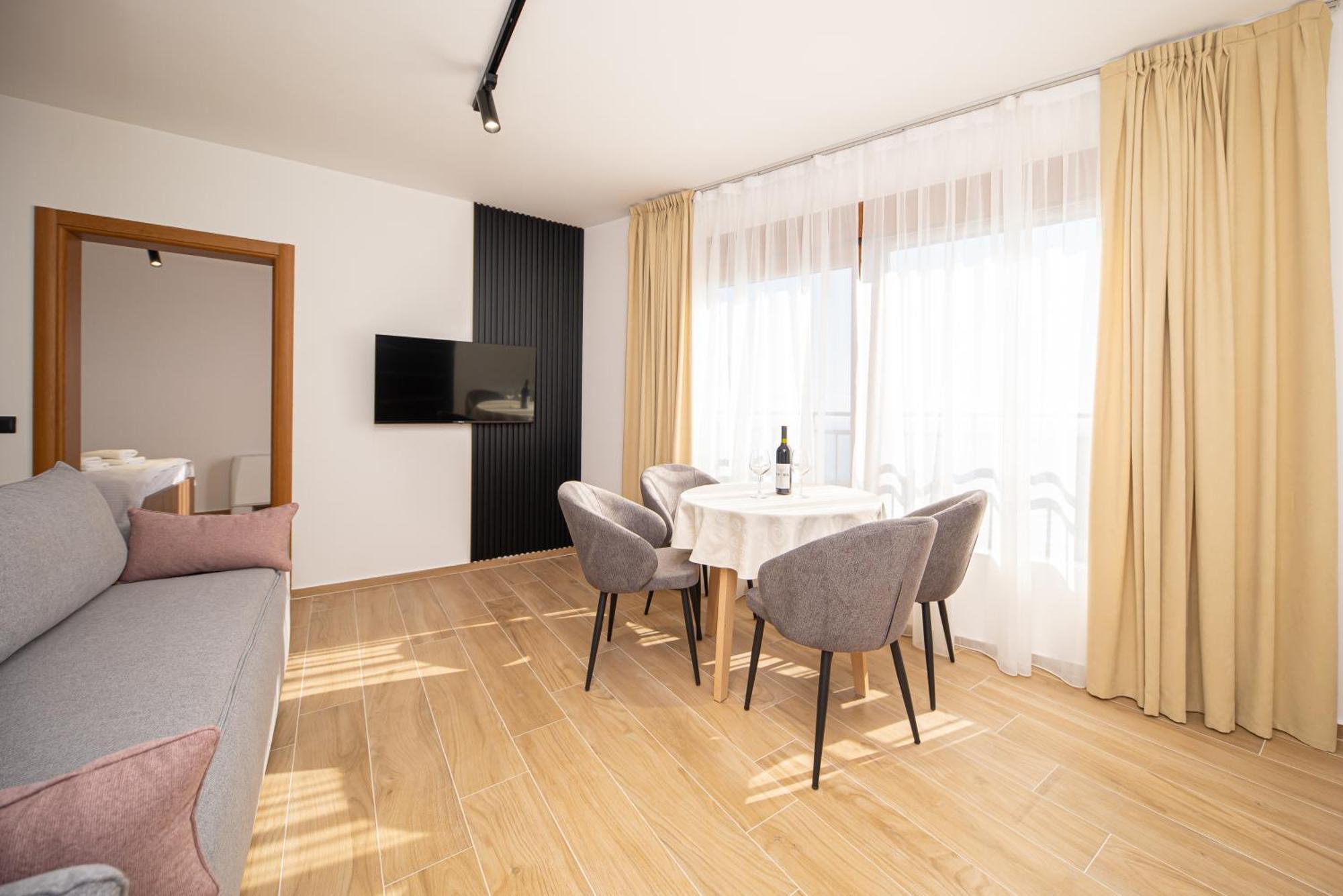 Apart & Spa Beganovic Dobra Voda Luaran gambar