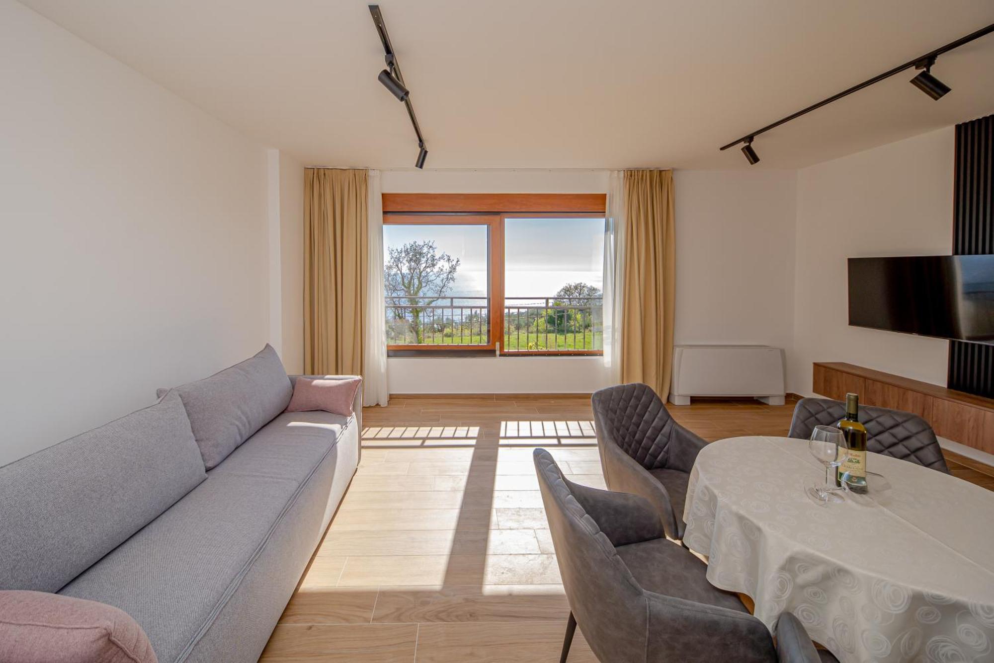 Apart & Spa Beganovic Dobra Voda Luaran gambar